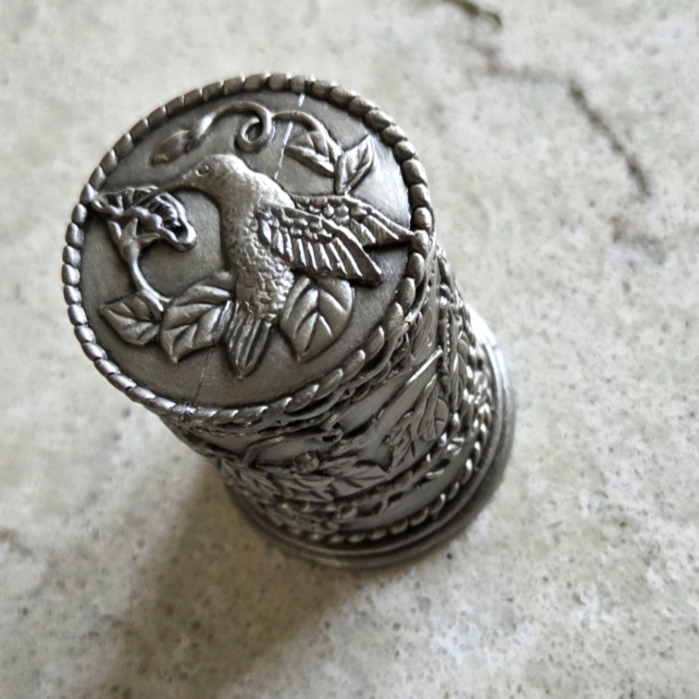 Hummingbird Stamp Dispenser - Picture 7 of 7